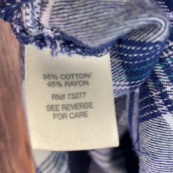 Women’s Mudd Blue & White Plaid Flannel Shirt W/ Arrow Details (Size S) - Picture 6 of 6